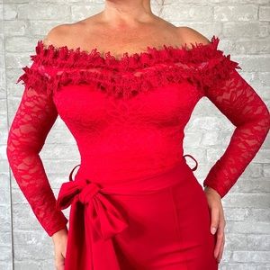 FINAL SALE Ready for Valentines ? This red lace pant suit is beautiful stretch
